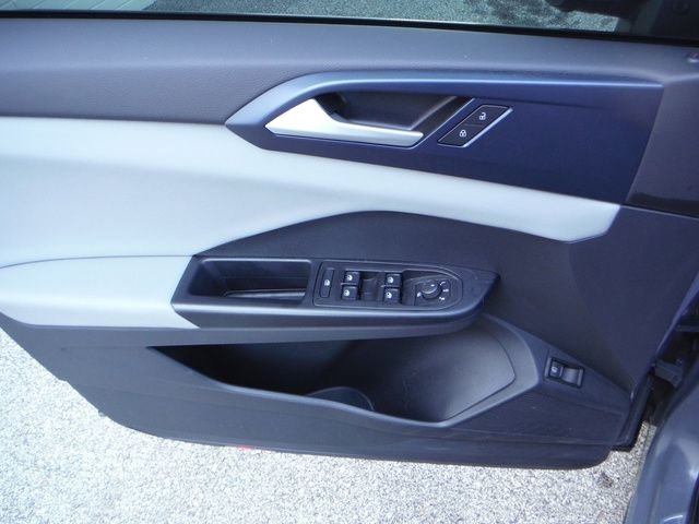 Used 2023  Volkswagen 1.5T SE image 12