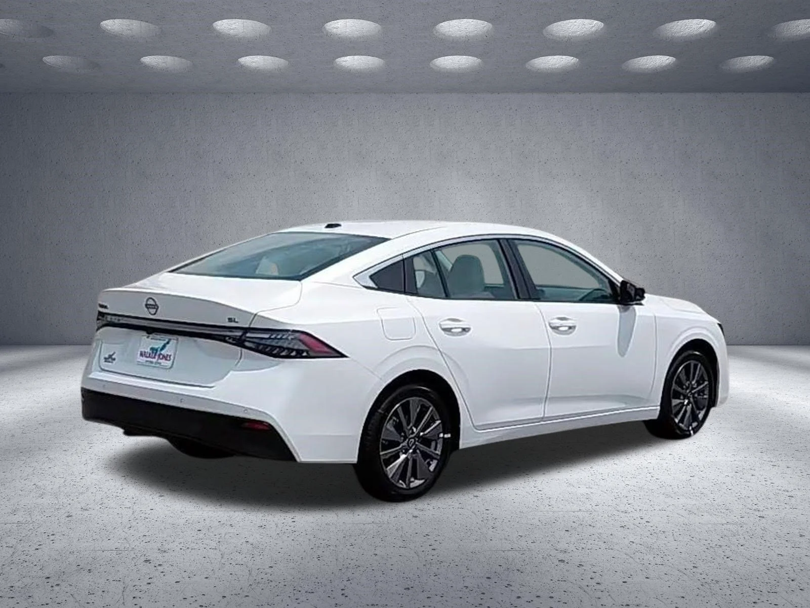 New 2026 Aspen White TriCoat Nissan SL image 7