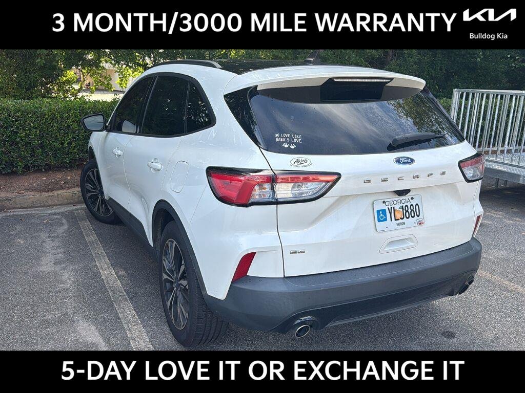Used 2022 Star White Metallic Tri-Coat Ford SE image 3