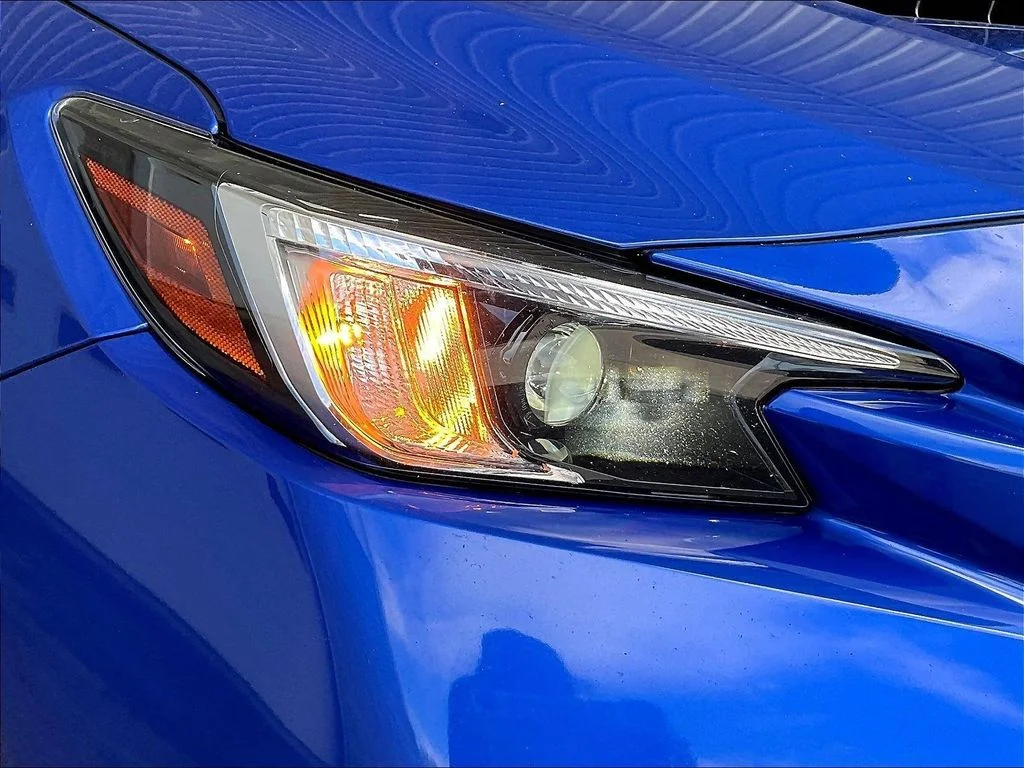 Used 2022 Blue Pearl Subaru Premium image 31