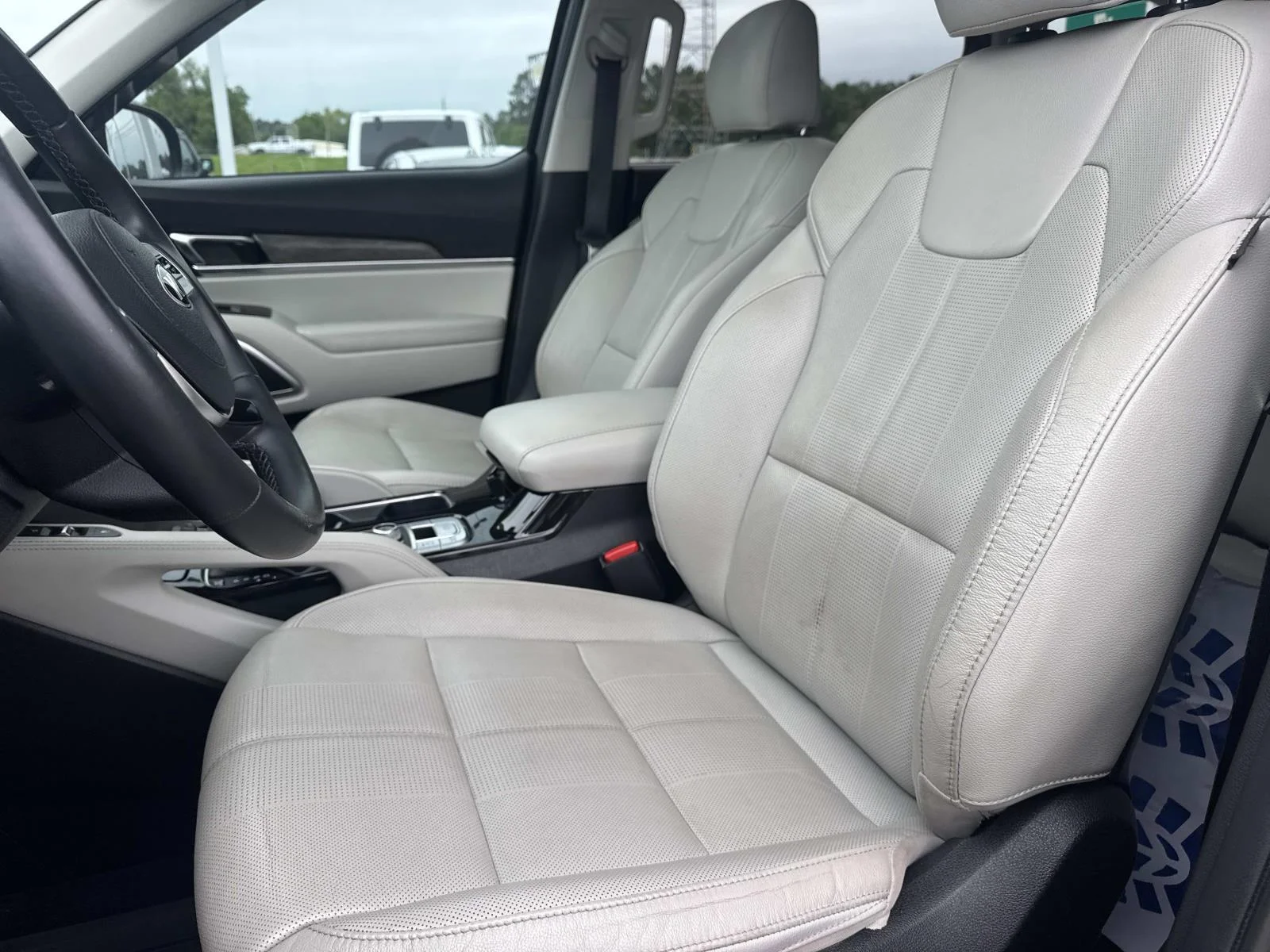 Used 2021 Gravity Grey Kia EX AWD image 16