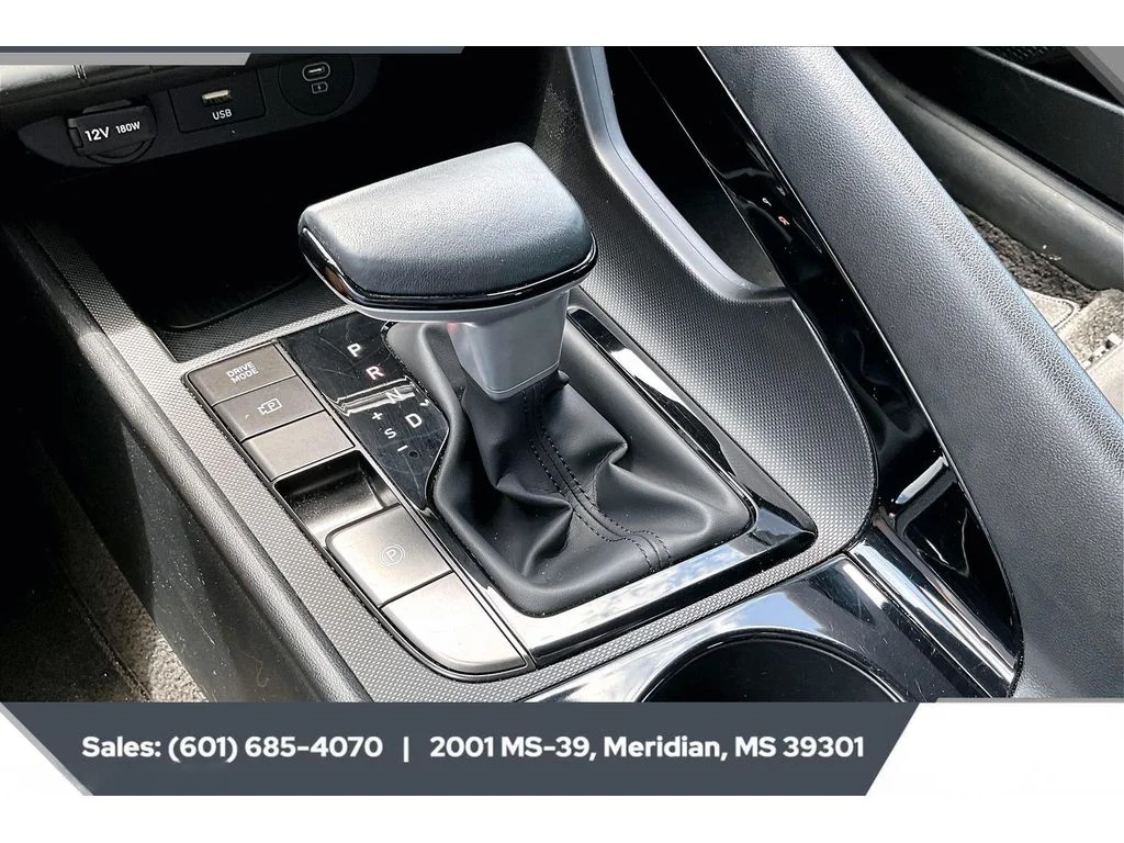 Used 2025 SERENITY WHITE Hyundai SEL Sport image 23