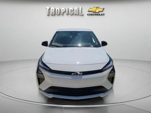 New 2027 Summit White Chevrolet LT image 8