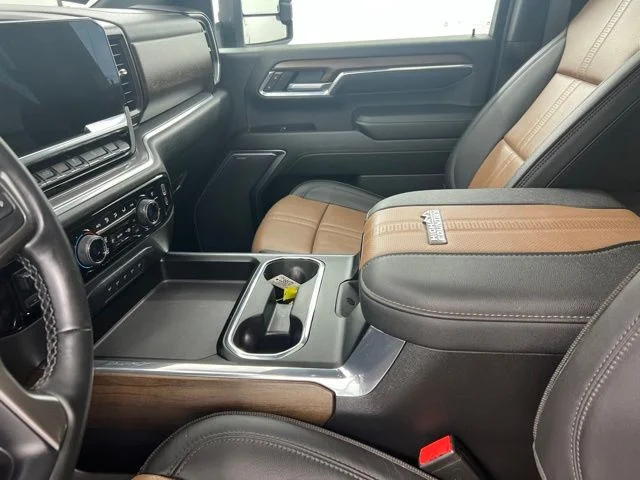 Used 2024 Beige Chevrolet High Country image 15