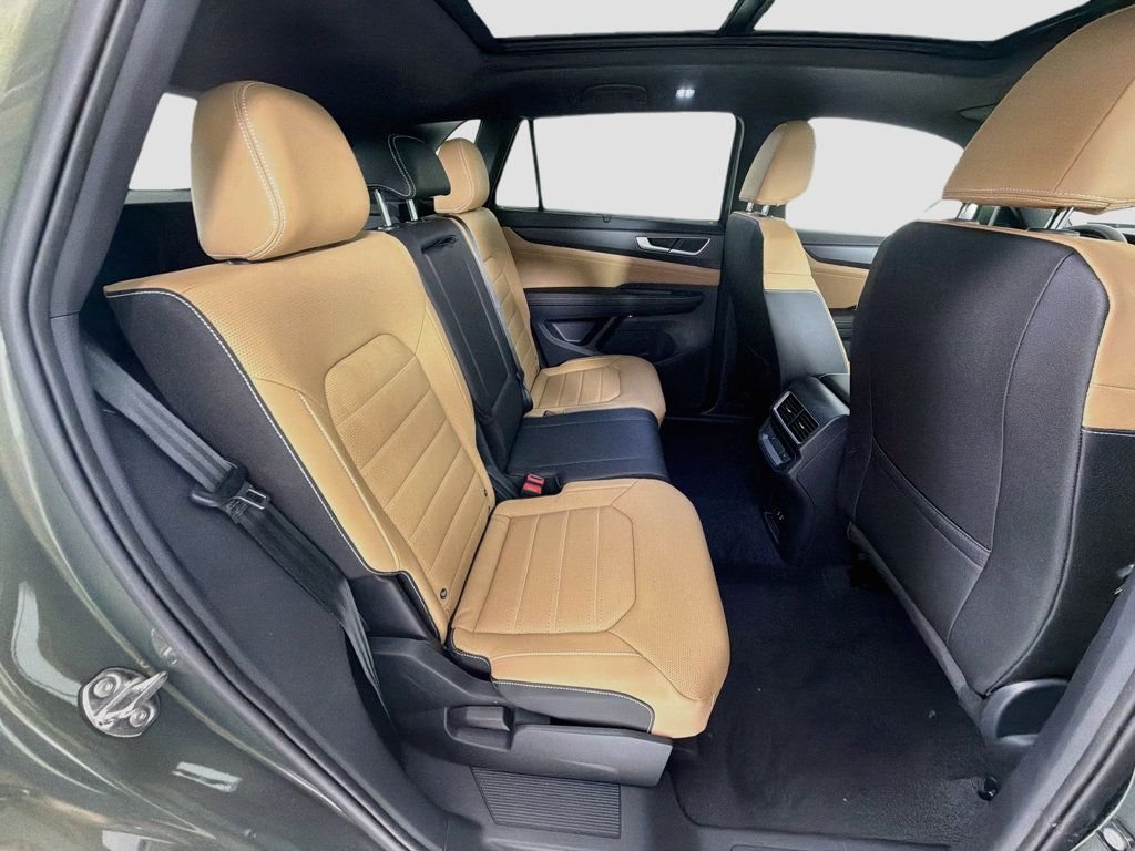 New 2026 Avocado Green Pearl Volkswagen 2.0T SEL 4MOTION image 28