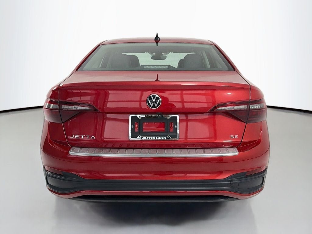 Used 2023 Kings Red Metallic Volkswagen SE Automatic image 6