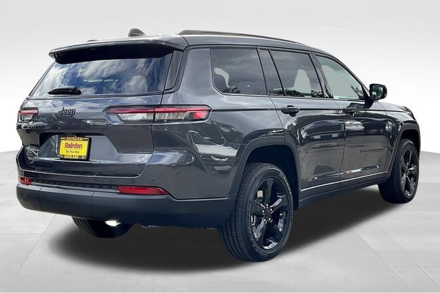 New 2025 Baltic Gray Metallic Clear-Coat Exterior Paint Jeep Altitude X image 15