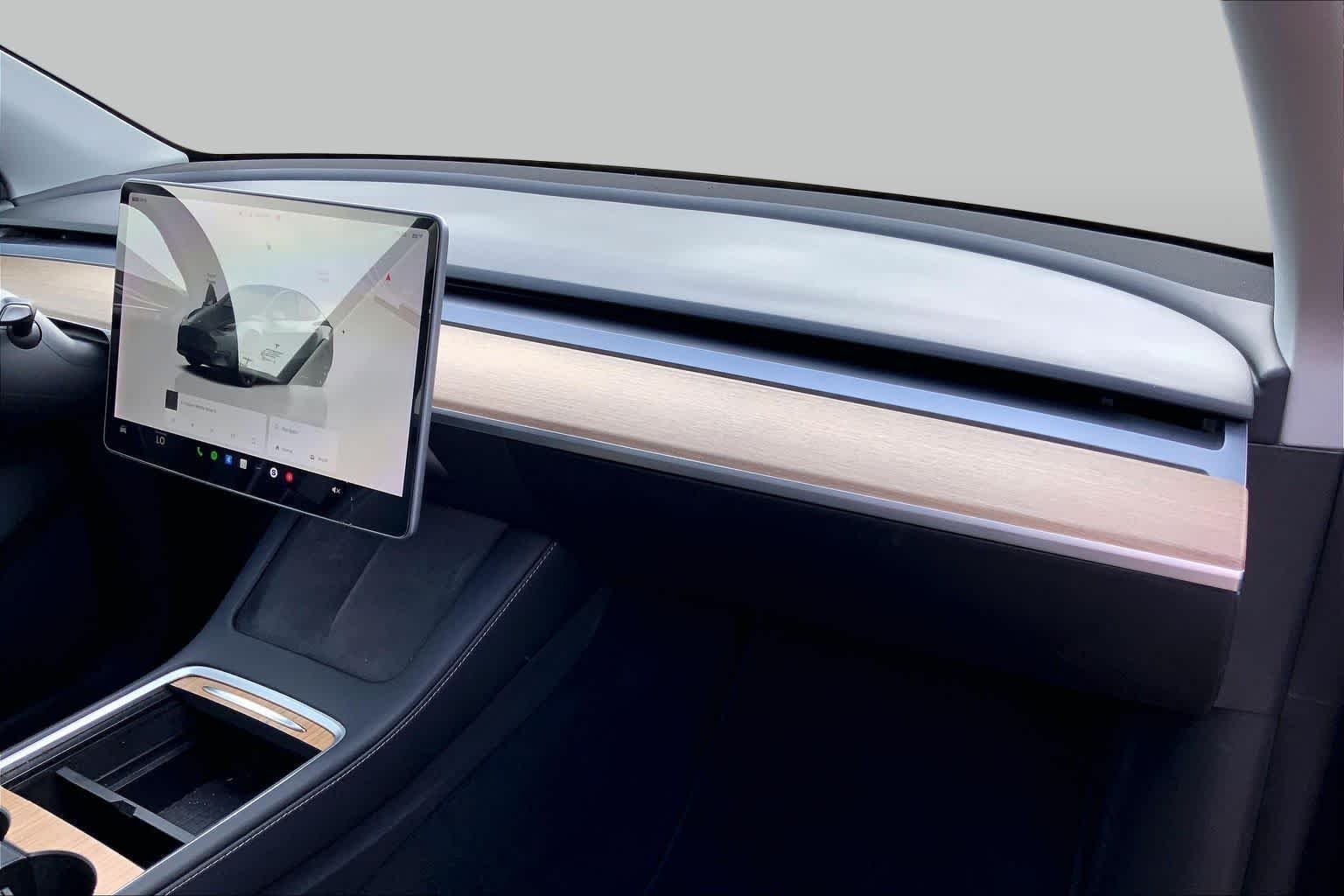 Used 2022 Midnight Silver Metallic Tesla Long Range image 17
