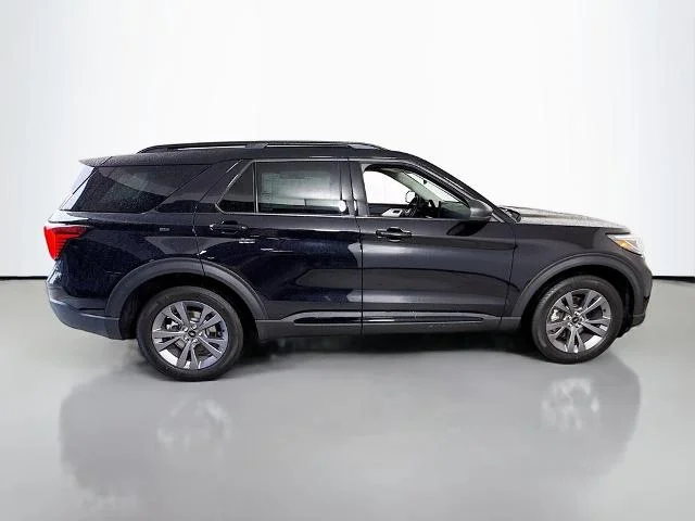 New 2026 Agate Black Metallic Ford Active image 42