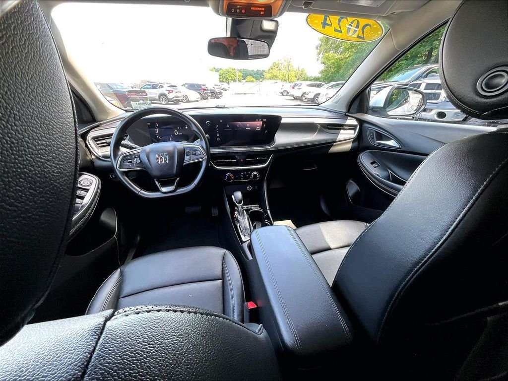 Used 2024 White Buick Sport Touring image 20