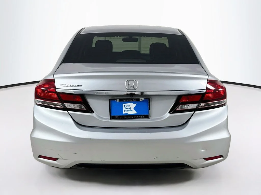 Used 2013 Silver Honda LX image 6