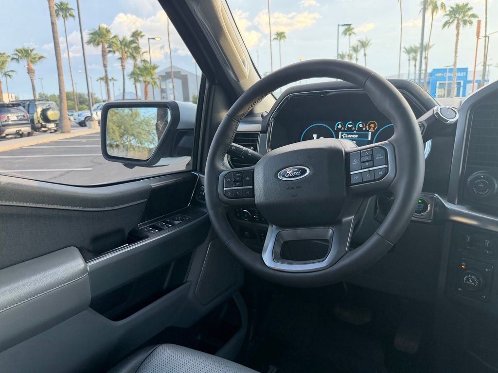 Used 2022 White Ford Lariat image 10