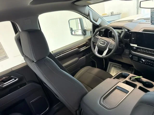 New 2026 Summit White GMC SLE image 30