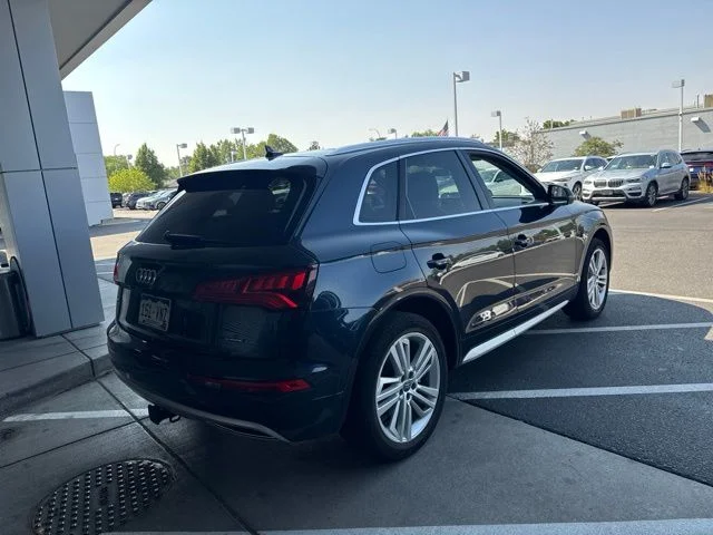 Used 2019  Audi 2.0T Premium Plus image 3
