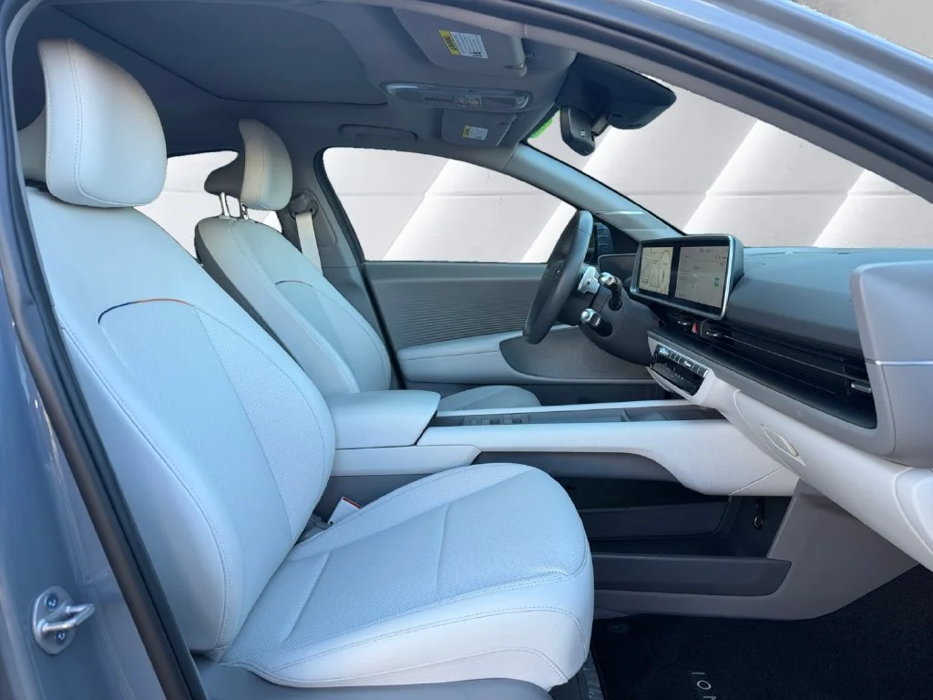 Used 2023 Blue Hyundai Limited image 13