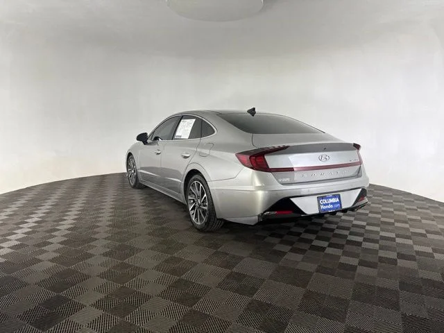 Used 2022 Silver Hyundai Limited image 10