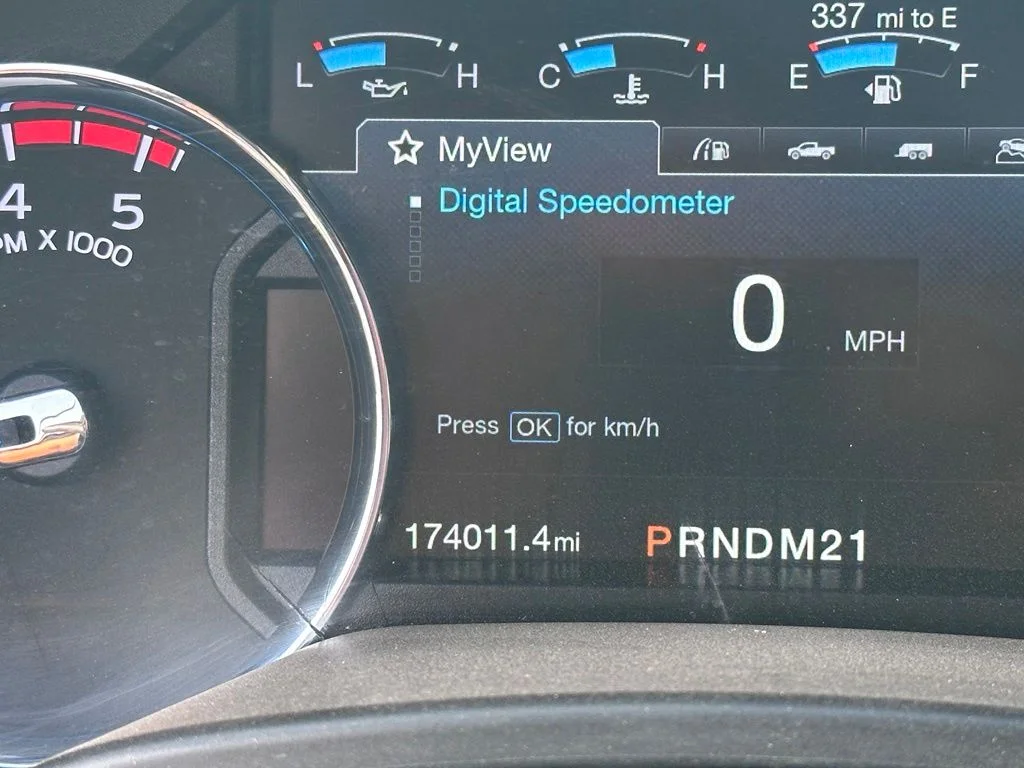 Used 2017 Silver Ford Platinum image 16