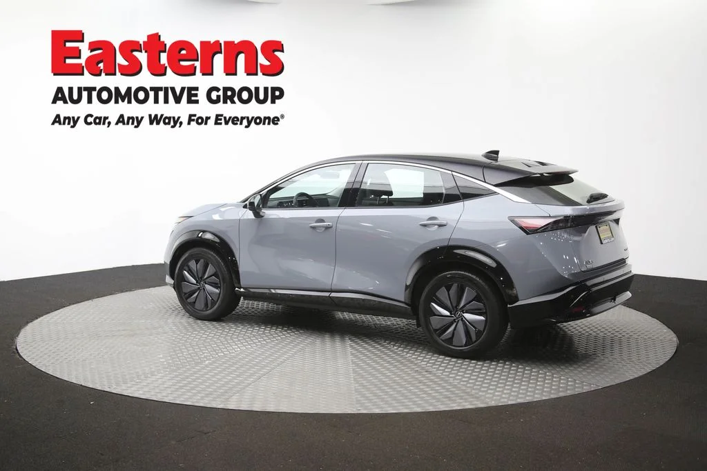 Used 2023 Gray Nissan VENTURE+ image 61