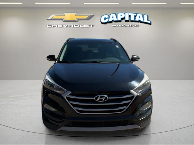 Used 2018 Black Hyundai Value image 9