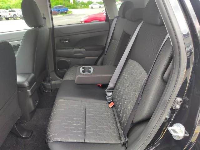 New 2026 Black Mitsubishi 2.0 LE image 23