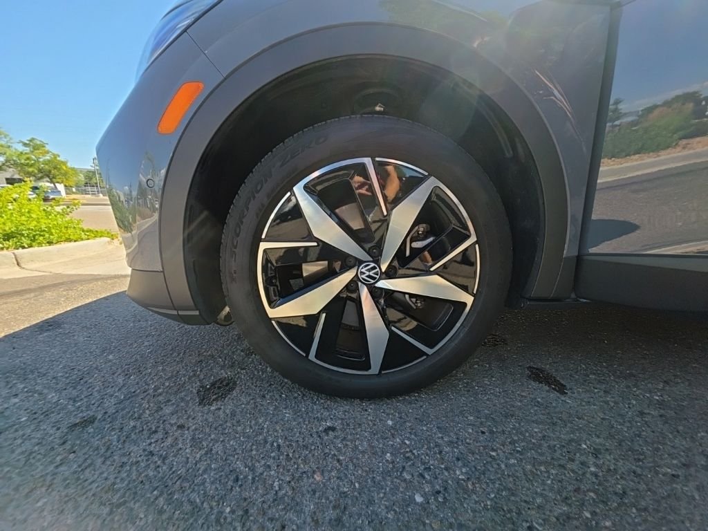 Certified Used 2023 Black Volkswagen Pro S image 23