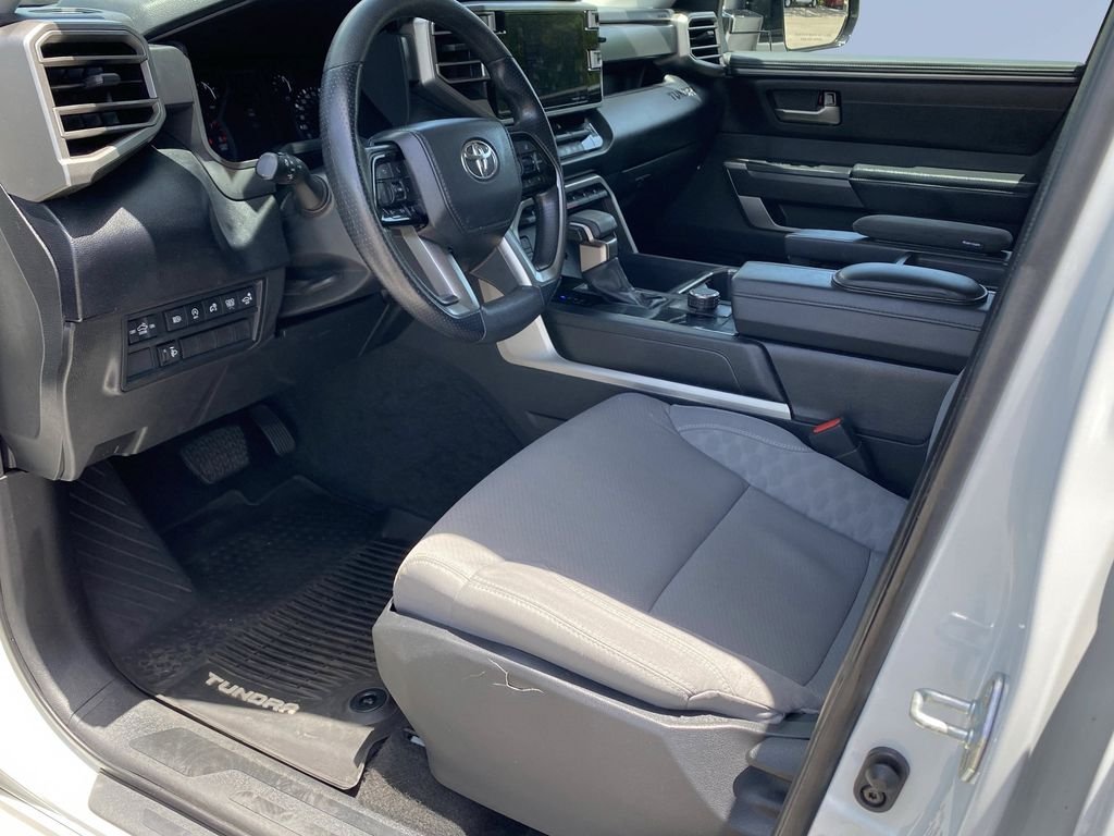 Used 2022 White Toyota SR5 image 10
