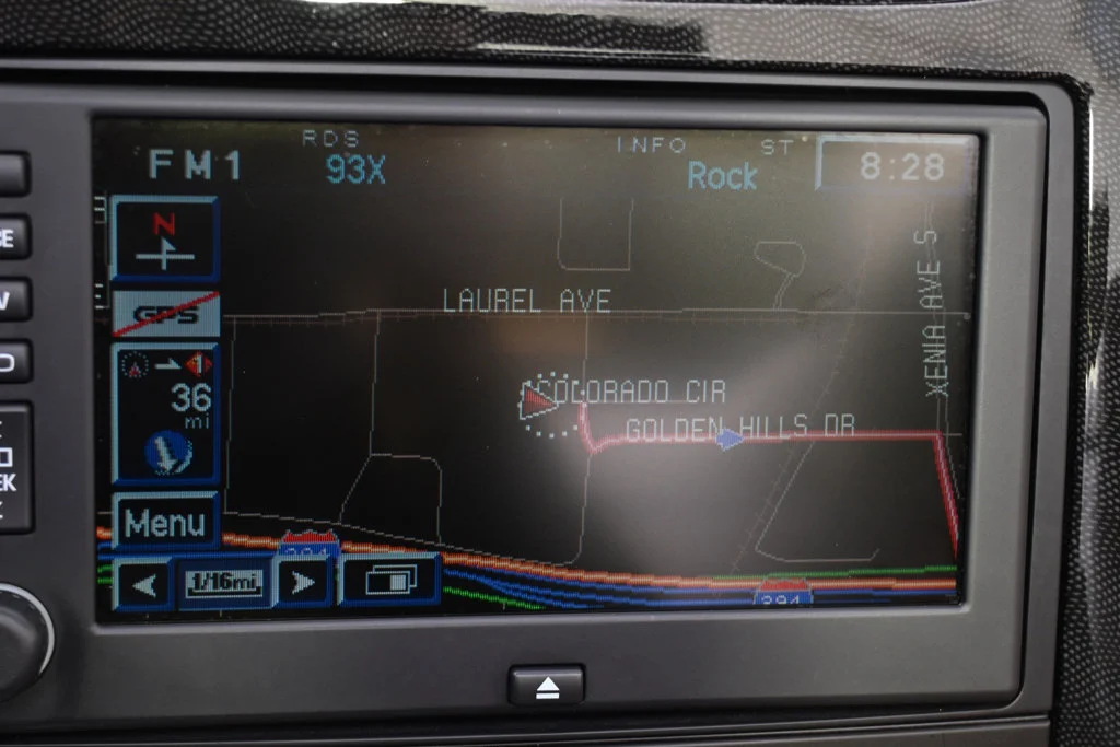 Used 2011 ARCTIC WHITE Chevrolet Z16 Grand Sport w/3LT image 37