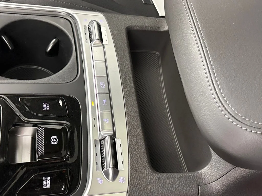 New 2026 Snow White Pearl Kia SX Prestige image 44