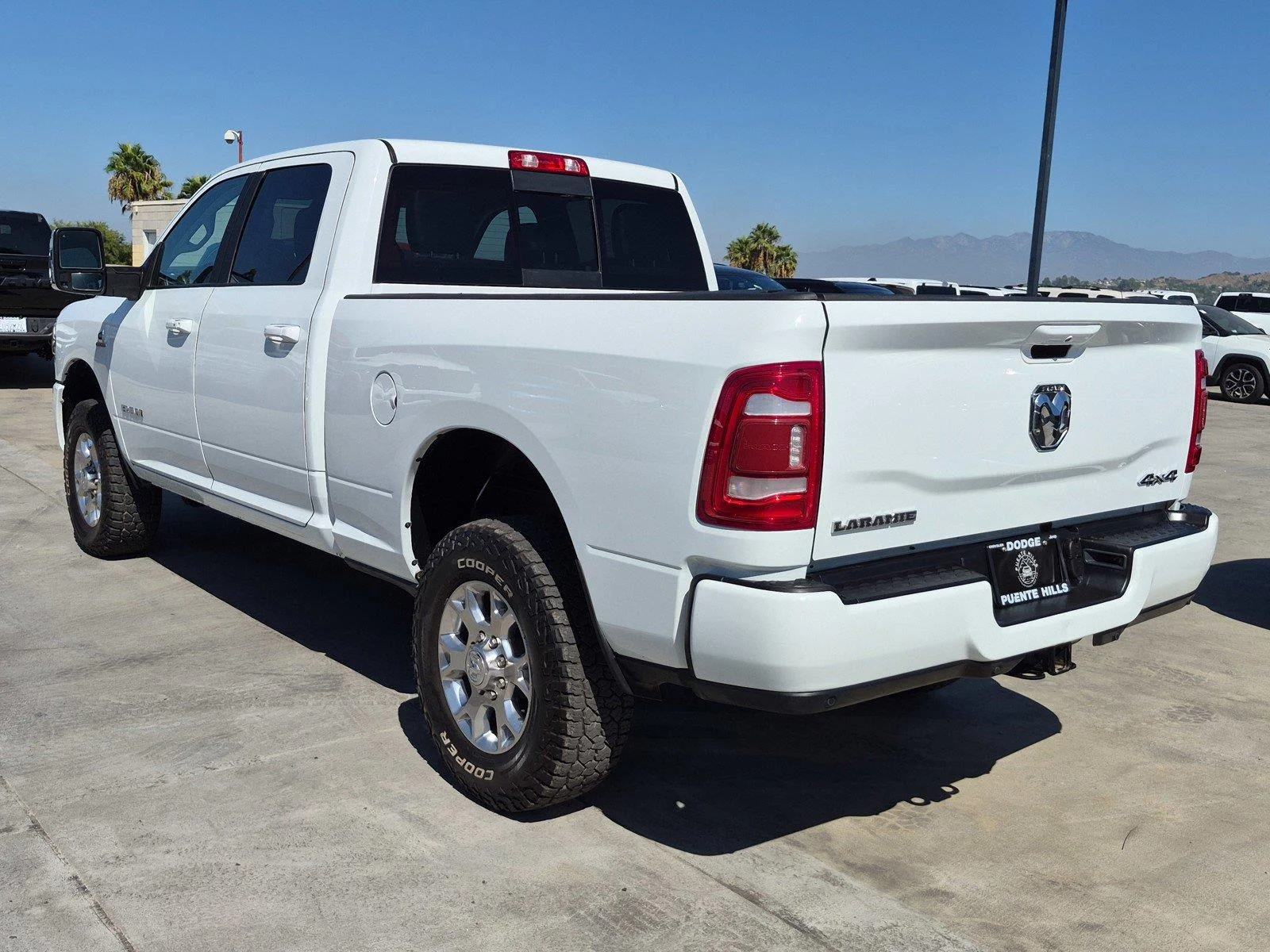 Used 2024  RAM TRUCK LARAM image 4