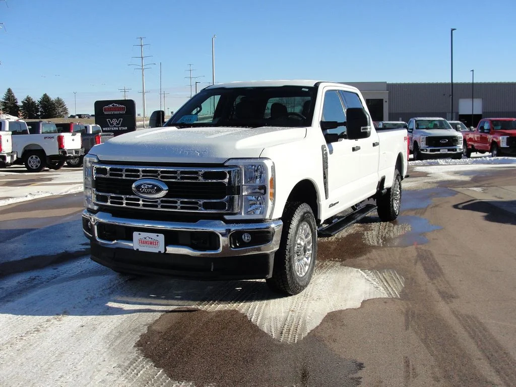 2025 Ford F-350 XLT 4x4 Crew Cab 8' Box SRW's photo