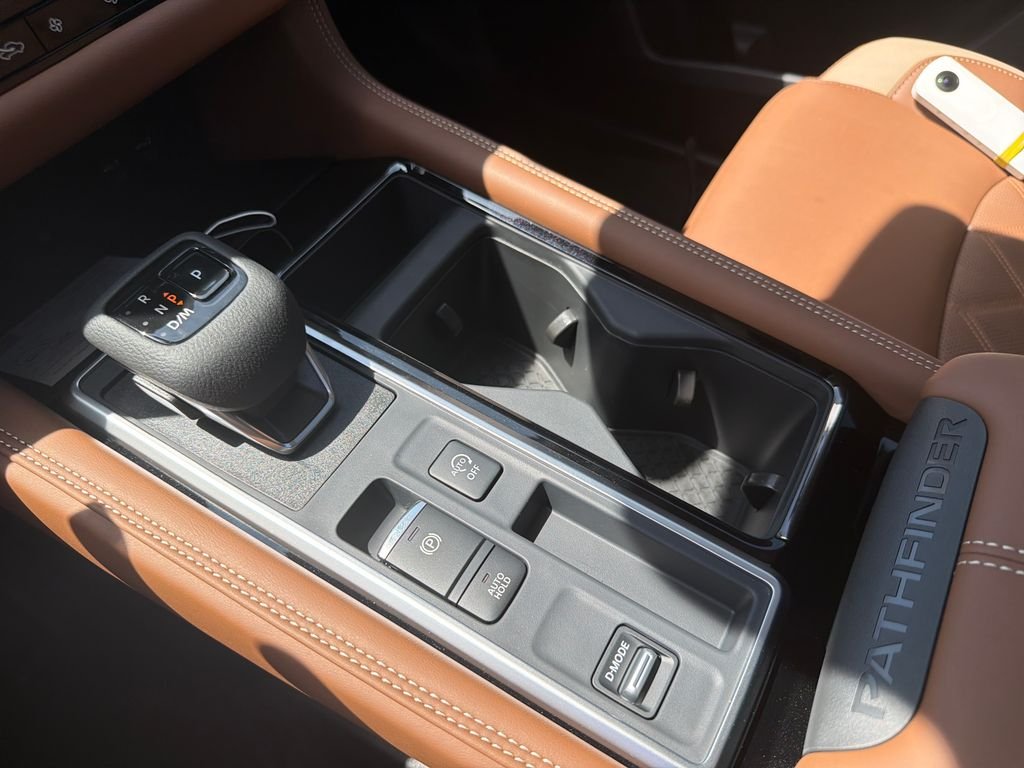 New 2026 Nissan Pathfinder Platinum 4D Sport Utility