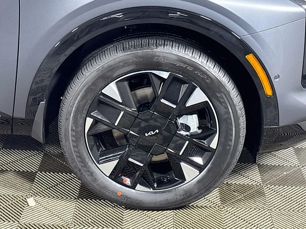 New 2026 Shadow Matte Gray Kia SX Prestige image 24