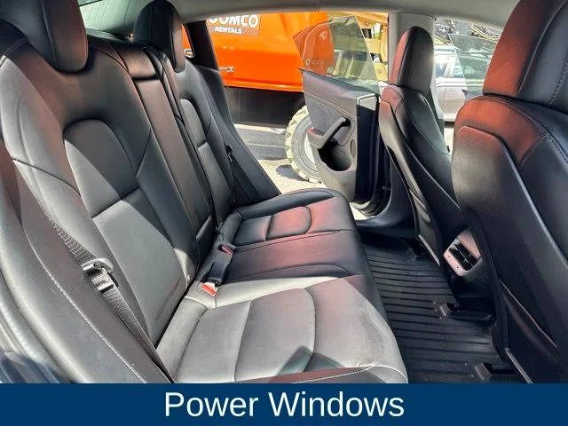 Used 2021  Tesla Long Range image 19