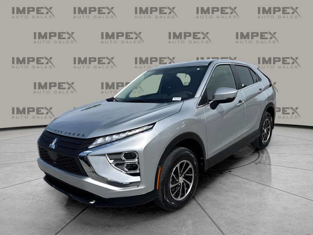Used 2024 Silver Mitsubishi ES image 1
