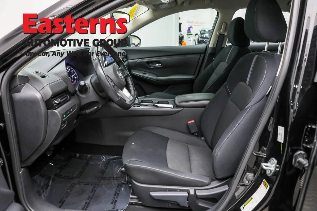 Used 2022 Black Nissan SV image 13