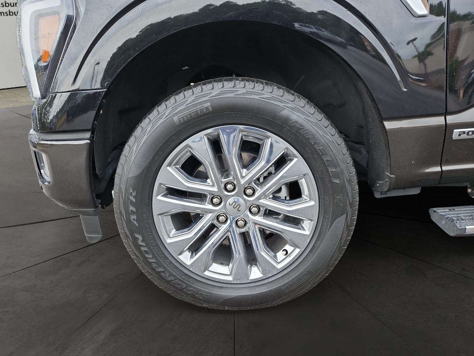 Used 2024 Black Ford King Ranch image 14
