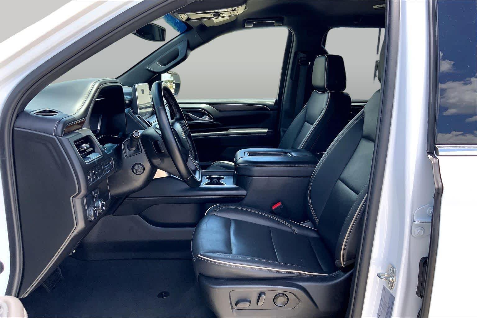Used 2024 Summit White Chevrolet Premier image 8
