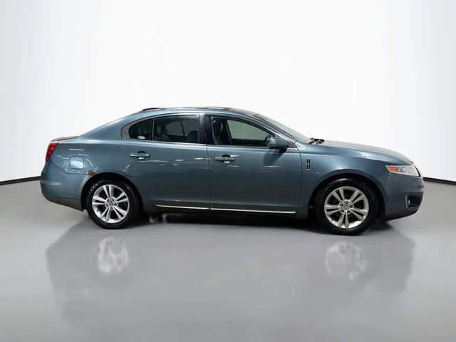 Used 2010 Blue Lincoln NA image 5