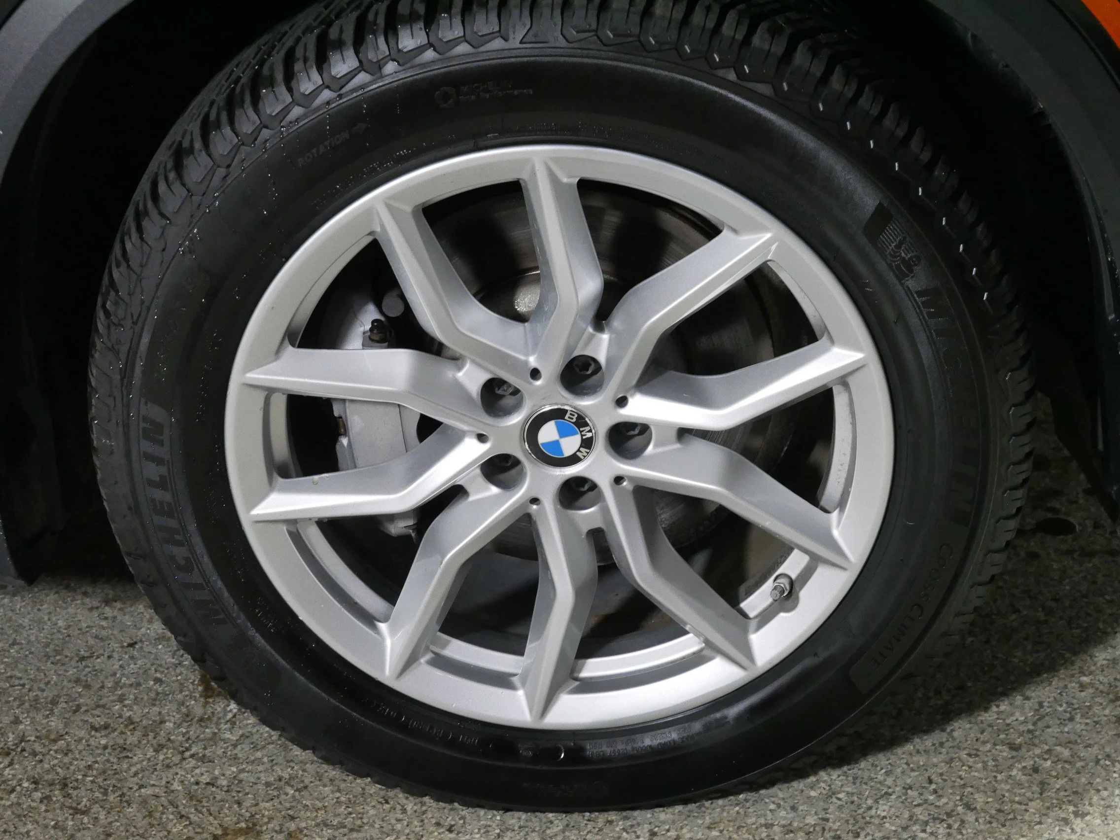 Used 2020 Jet Black BMW xDrive40i image 15