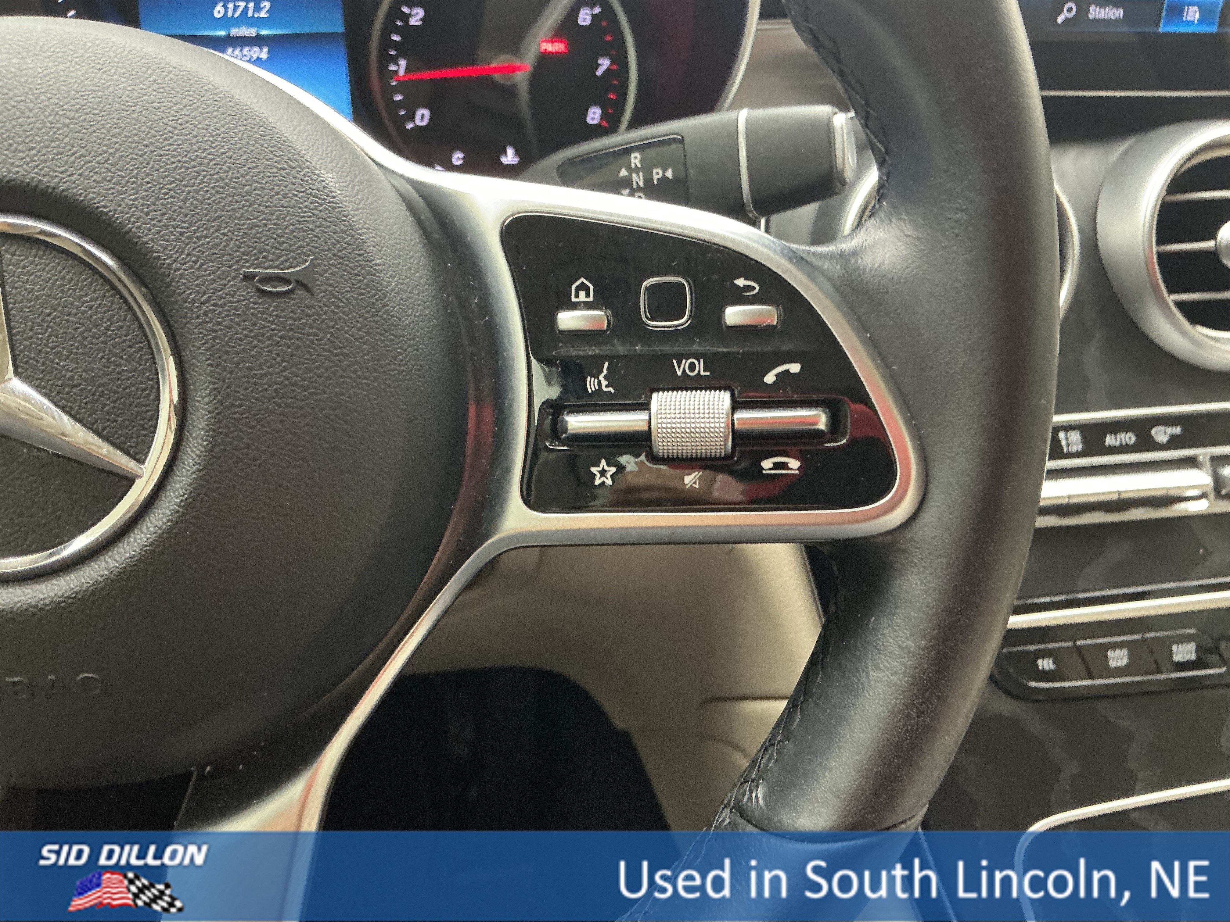 Used 2022 Silver Mercedes-Benz GLC 300 image 10