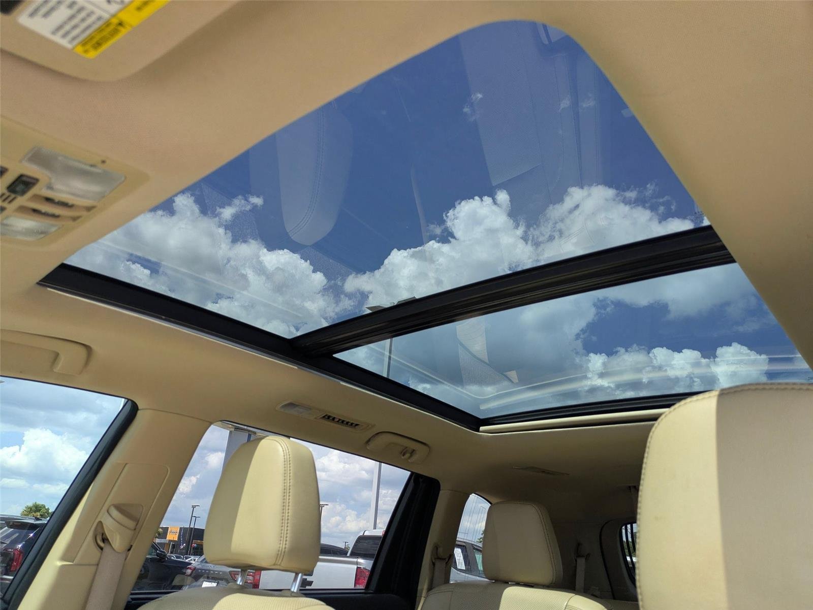 Used 2018 Blizzard Pearl Toyota Limited image 23