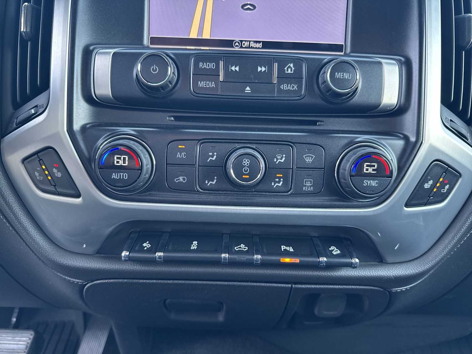 2016 GMC Sierra 1500 SLE - Photo 16