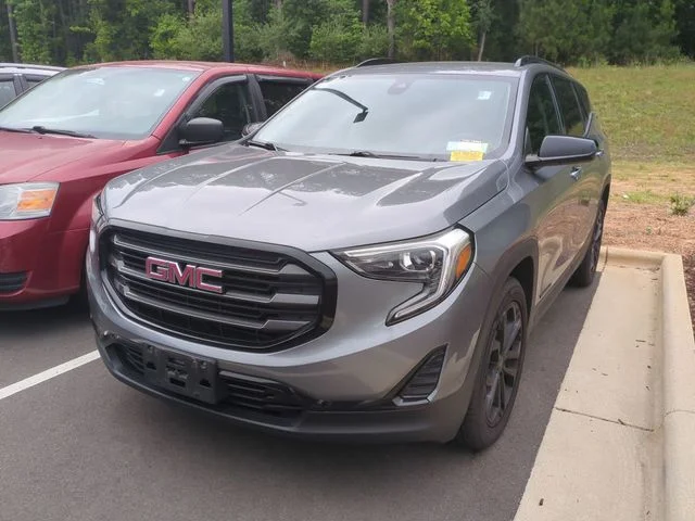 Used 2021 Gray GMC SLE image 2