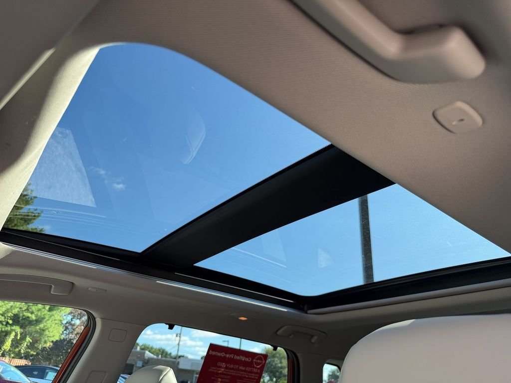 Certified Used 2023 Scarlet Nissan SV image 19