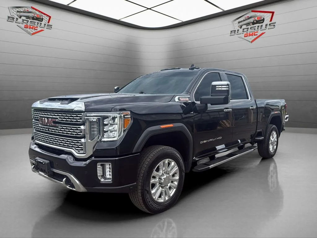 2023 GMC Sierra Denali 4WD Crew Cab Standard Box's photo