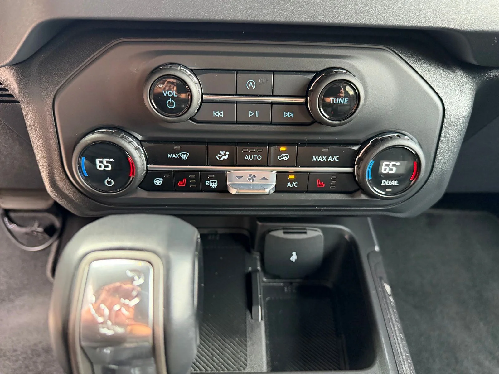 Used 2025 Black Ford Outer Banks image 20