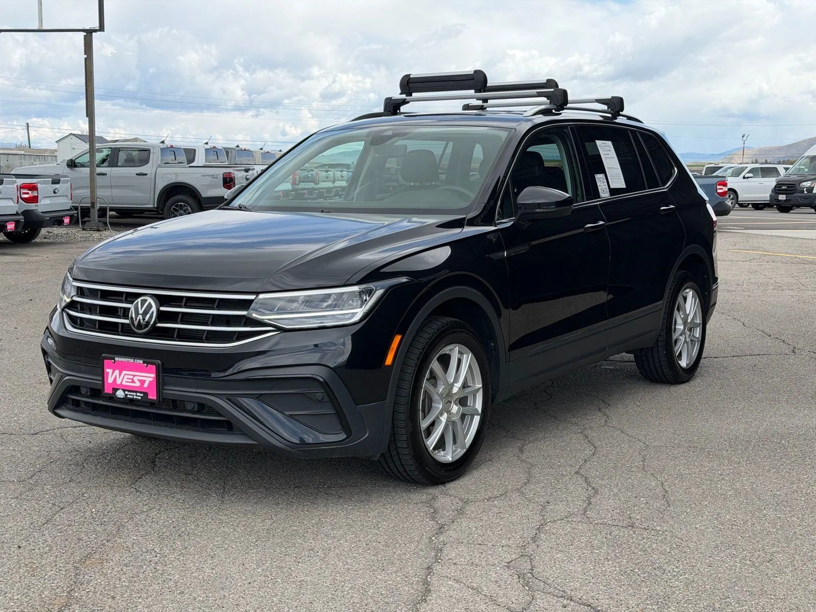 Used 2022  Volkswagen 2.0T SE image 10
