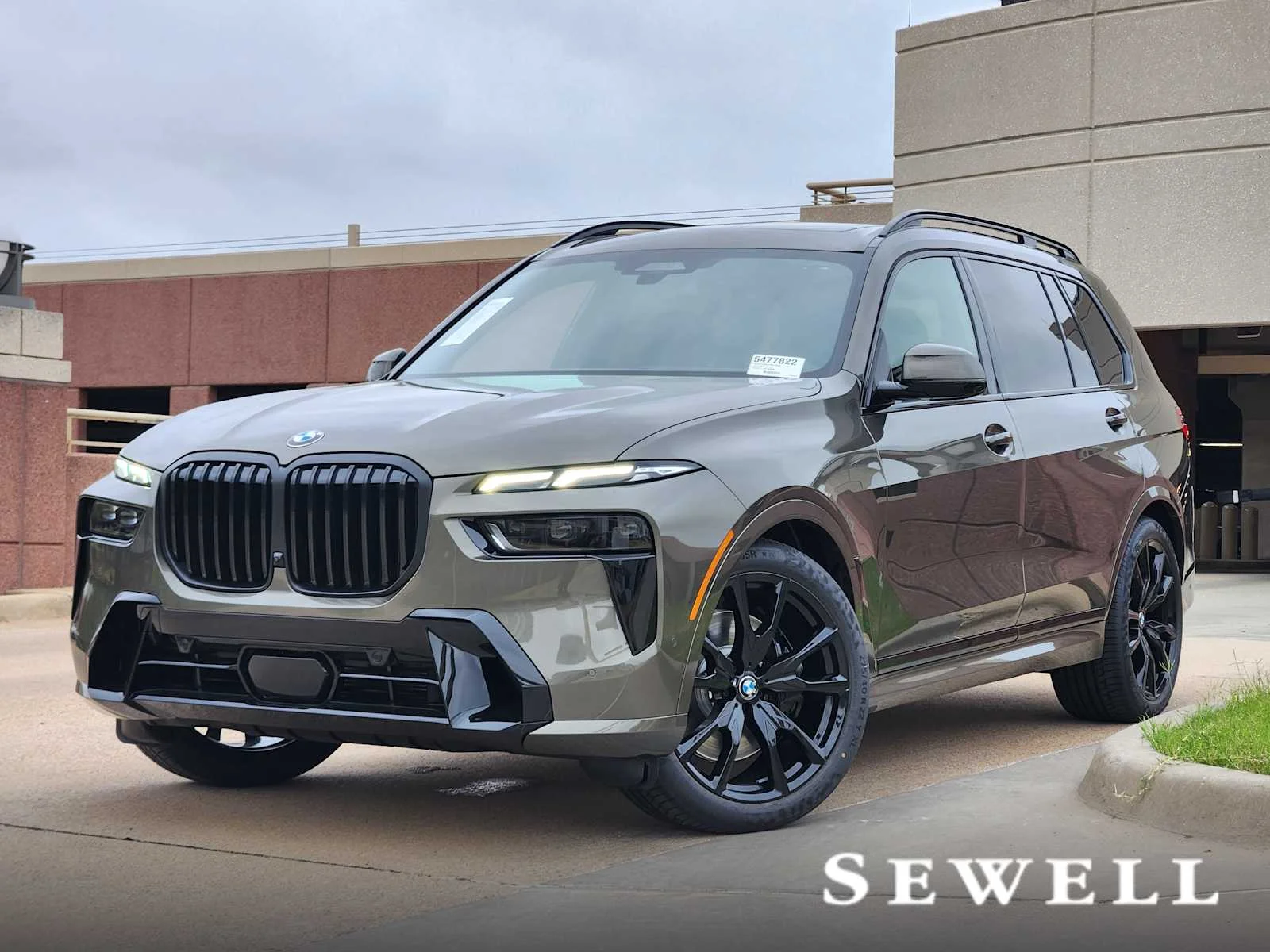 2027 BMW X7