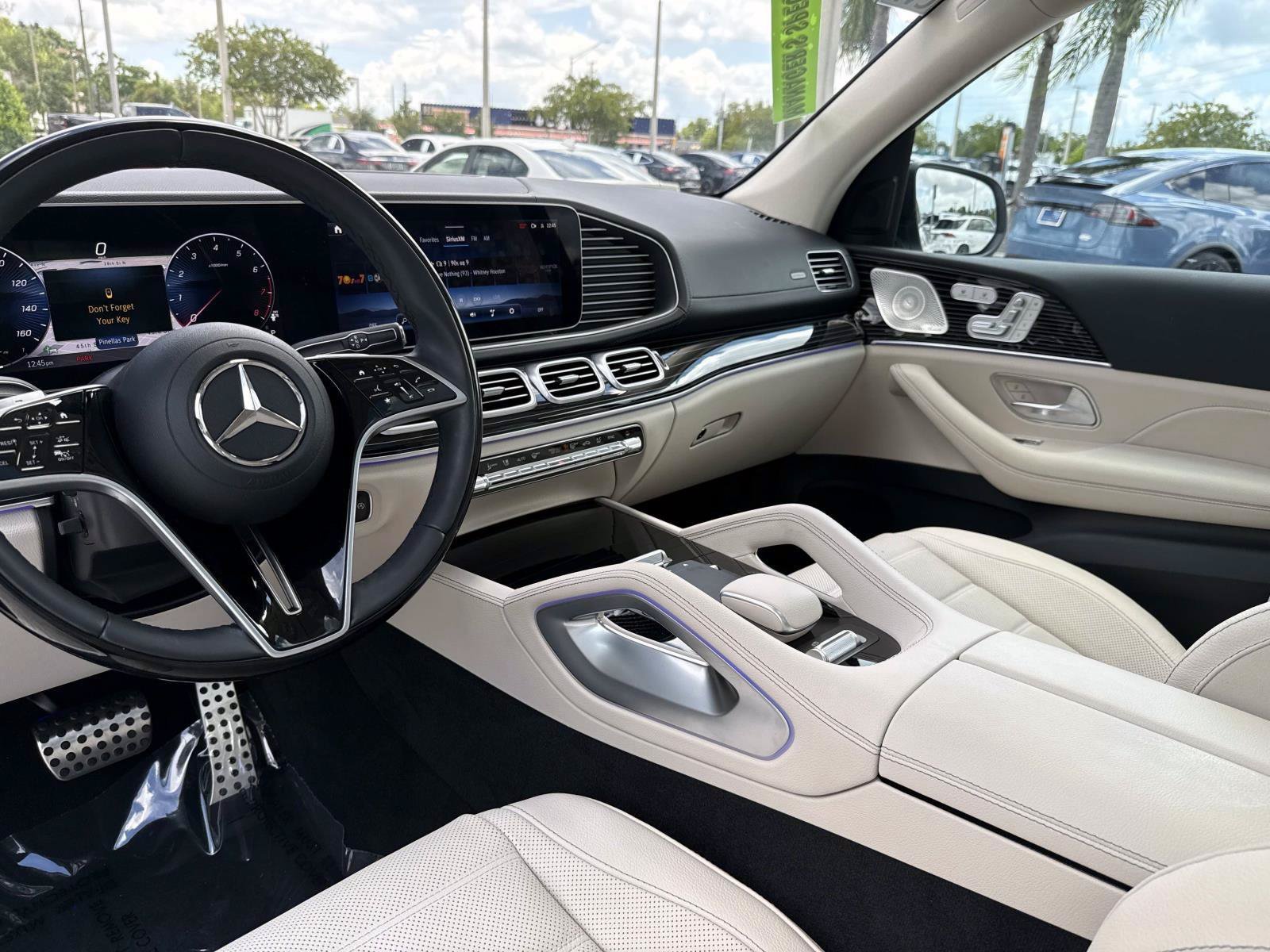 Certified Used 2026 Moonlight White Mercedes-Benz 450 image 17