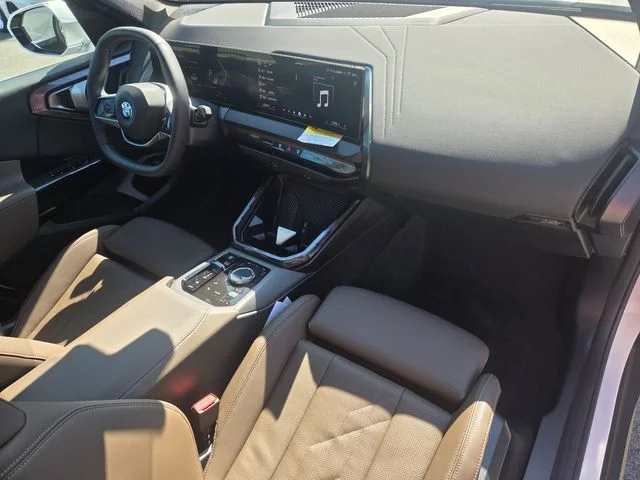 Used 2026 Mineral White Metallic BMW 30 xDrive image 26
